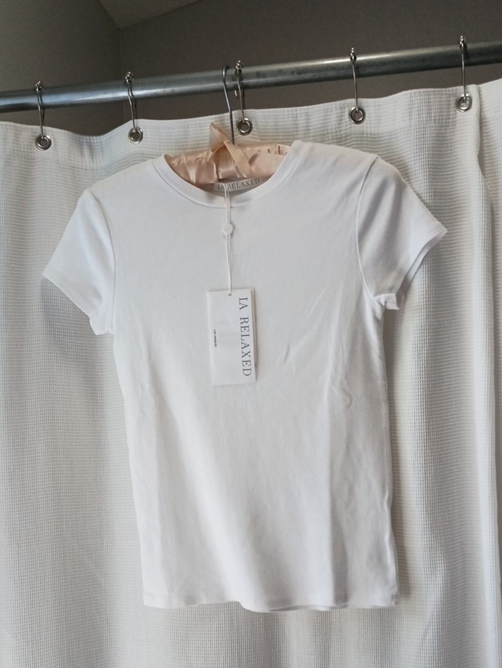 LA RELAXED * Made In USA* White 100% organic cotton tee, NWT.